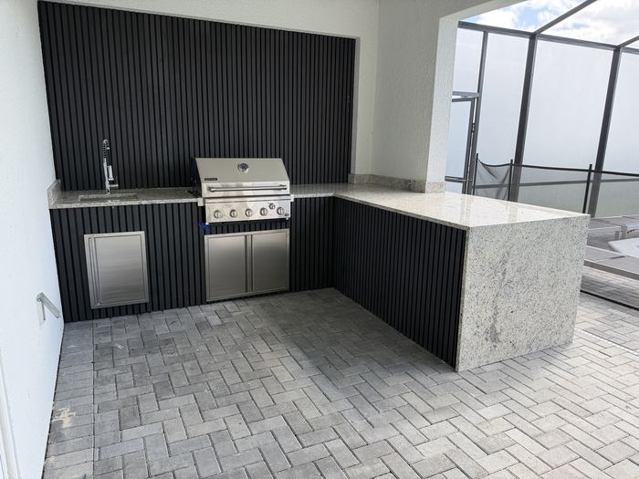 Outdoor Kitchen Waterfall Counter